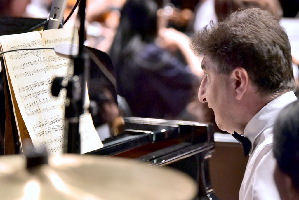 Сказка в искусстве и музыкальные фантазии: новый проект Расула Клычева  