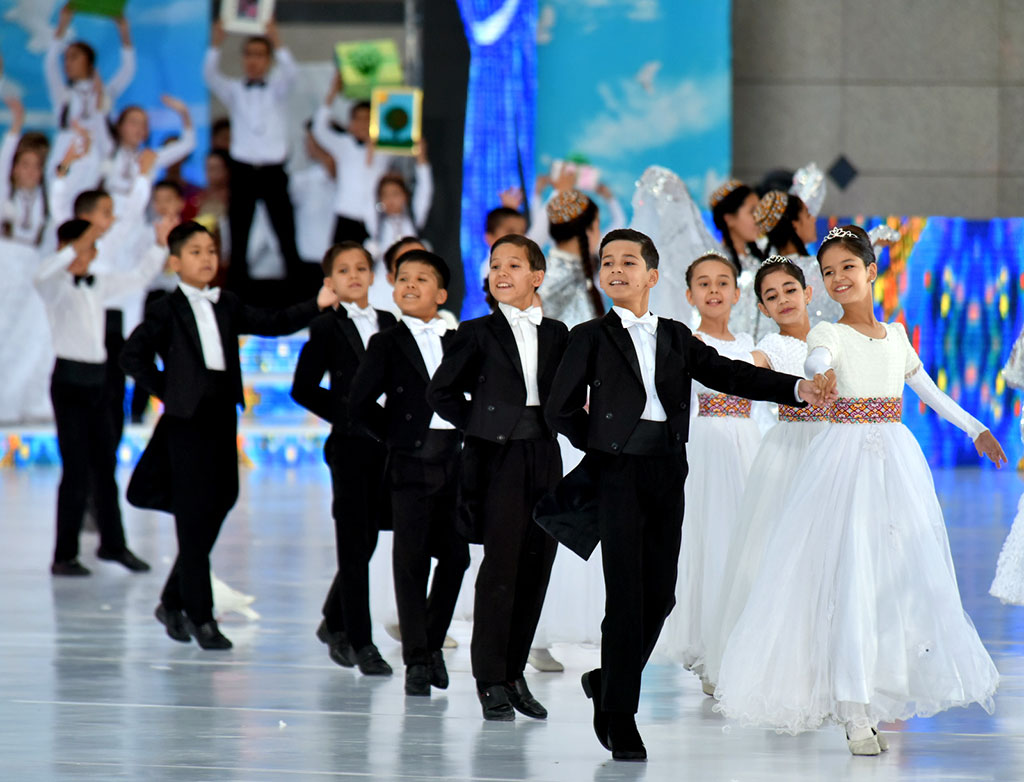 Halkymyzyň Arkadagynyň hormatyna baýramçylyk konserti