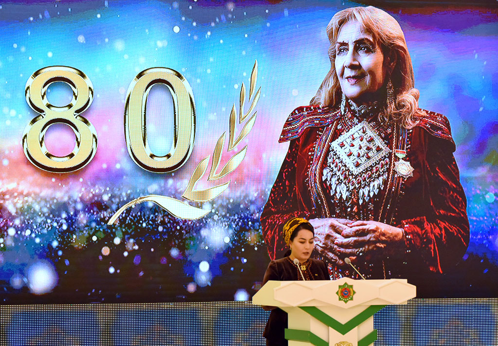 Türkmen paýtagtynda şahyr Amangözel Şagulyýewanyň 80 ýaşynyň dolmagy mynasybetli dabara boldy