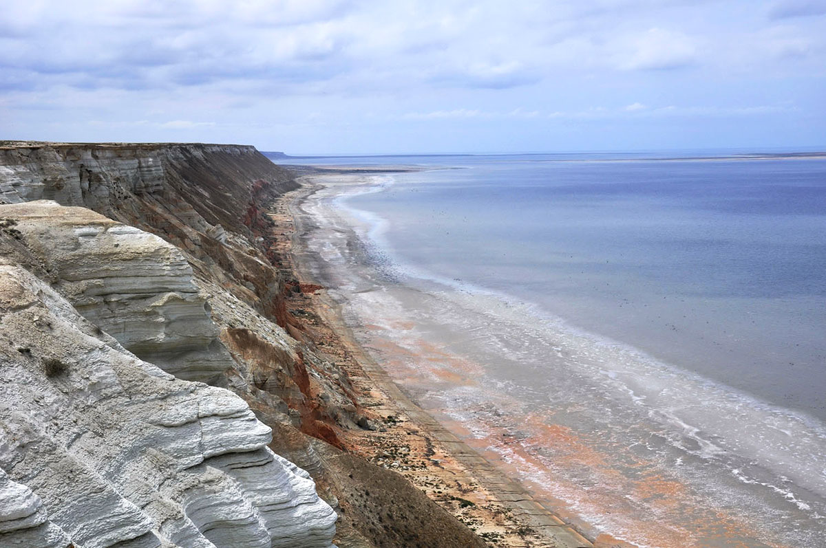 Garabogazgol: Inexhaustible treasures of the bay