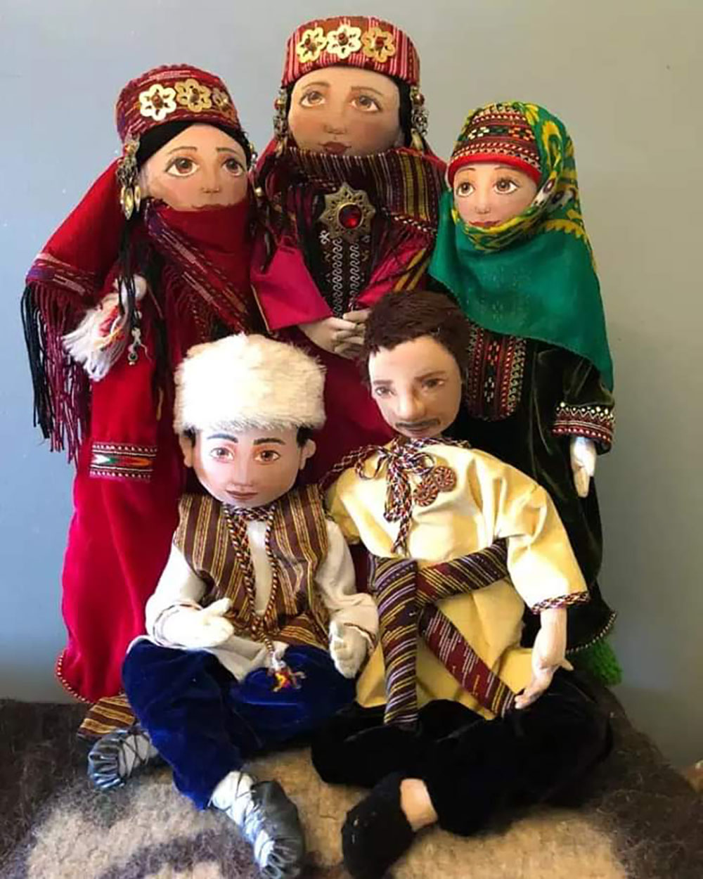 Following a Dream: The Fairytale-like Art of Handmade Crafts 