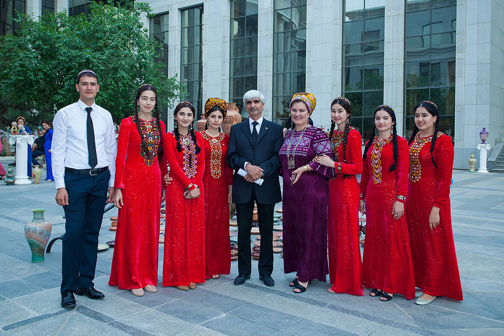 Keramikaçy Gülýara Babaýewa: döredijiligi, maşgalasy we dowamatlyk hakda