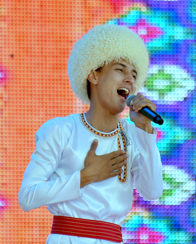 Meşhur aýdym-sazly bäsleşigiň jemleýji tapgyry geçirildi