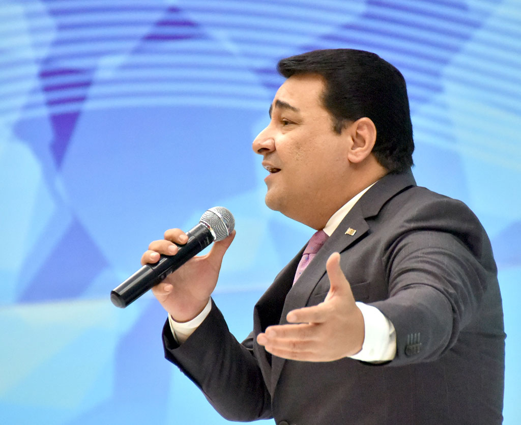 Новая книга туркменского лидера представлена общественности