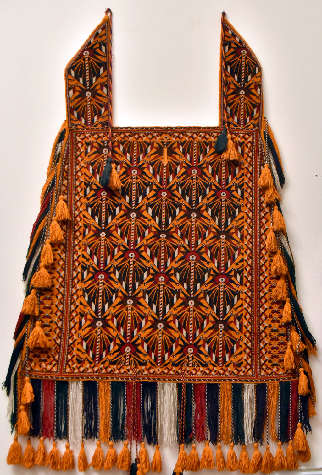 Жизнь в ковровом искусстве… 