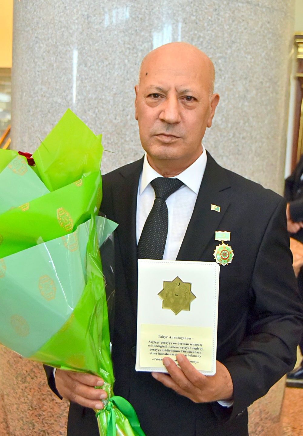 Honoring of Turkmen and foreign specialists of health protection sphere takes place 