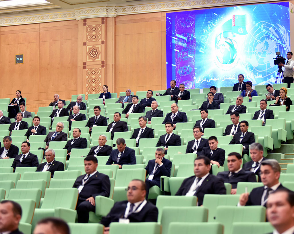 Ведущие игроки нефтегазового рынка обсуждают векторы развития туркменского и мирового ТЭК