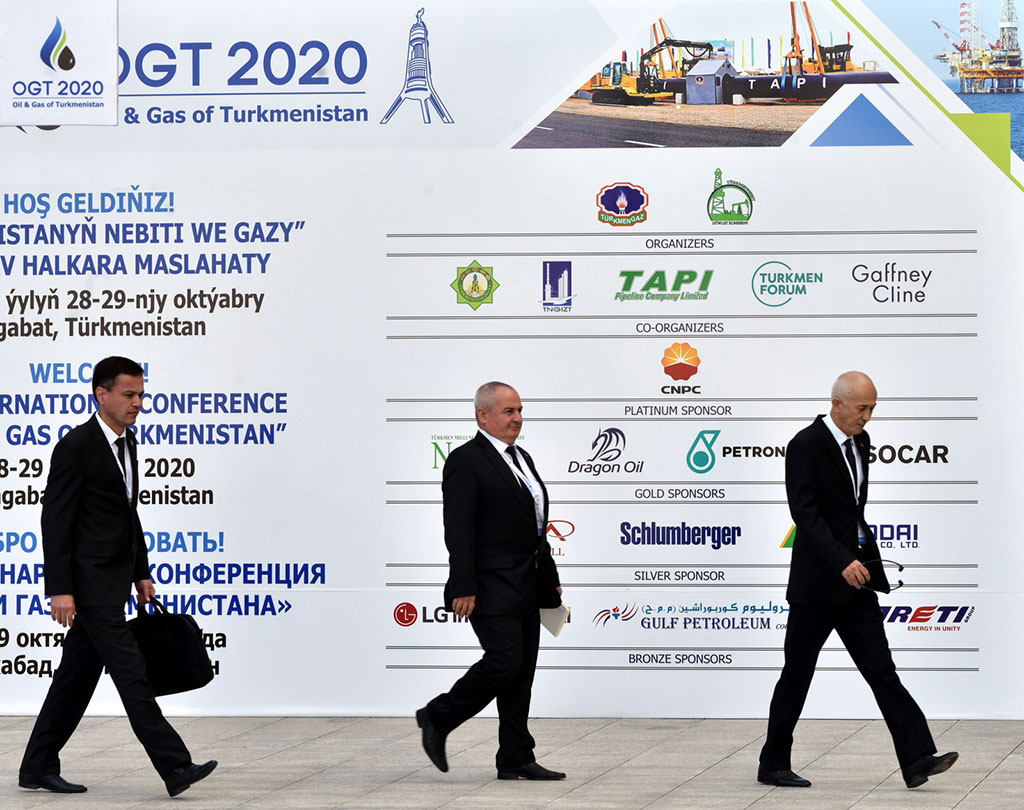 Leading players of oil and gas industry discuss vectors of development of Turkmen and global fuel and energy complex 