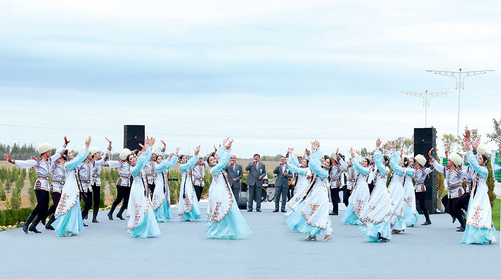 The President of Turkmenistan participates in opening of new clinic and give objectives for further development of health protection 