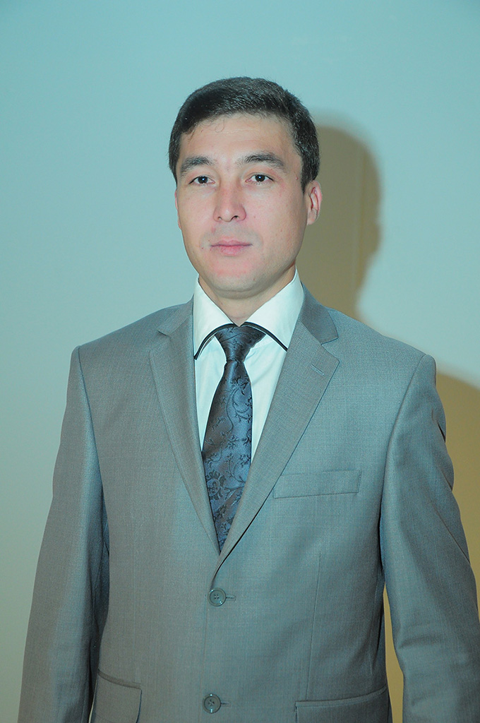 Baş drama teatry: aktýor bütin ömrüne öwrenip ýörmeli