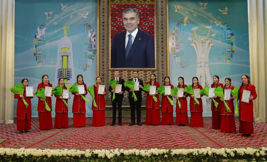 Новые награды наших студентов в международных олимпиадах