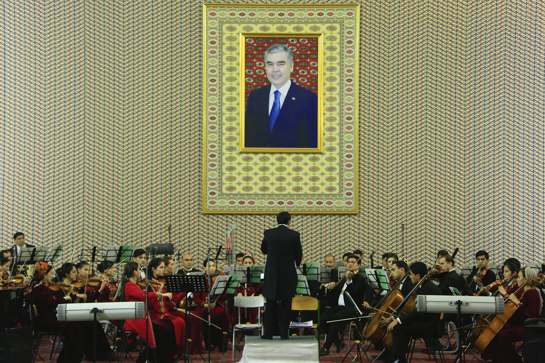 Rejep Rejebow: saz žanrlarynyň ençemesinde işleýän ussat