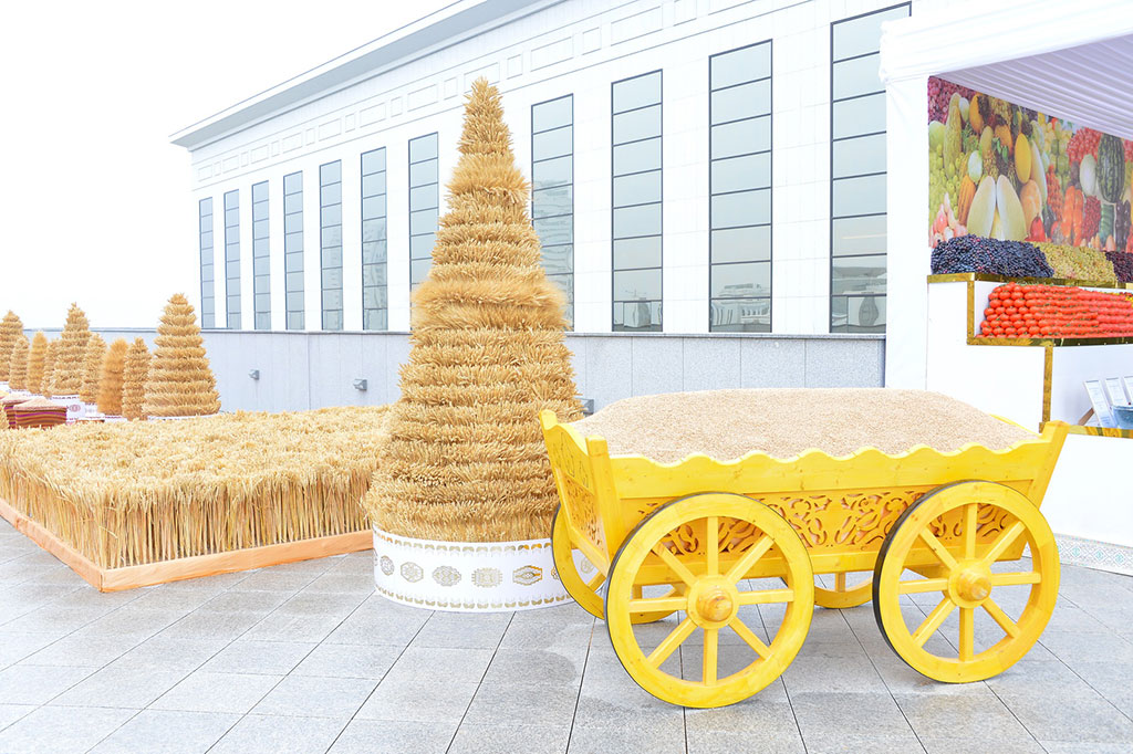 Cooperation with foreign partners grow stronger