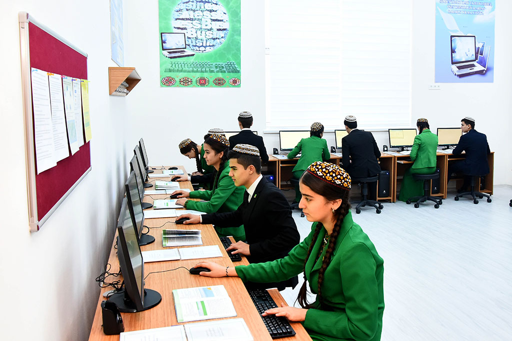 Watanymyzyň paýtagtynda täze binalaryň açylyş dabaralary