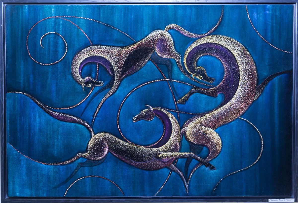 Sergide şekillendiriş sungaty eserleriniň ähli görnüşi görkezilýär