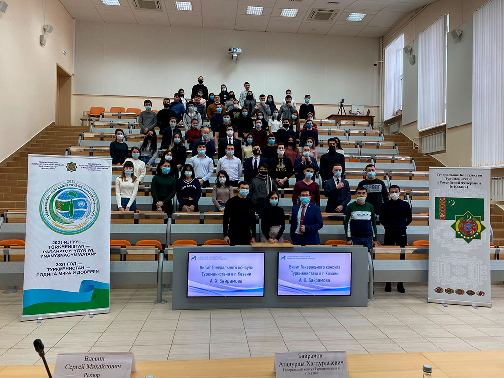 Обсуждены вопросы перспектив сотрудничества с Республикой Мордовия (Российская Федерация)